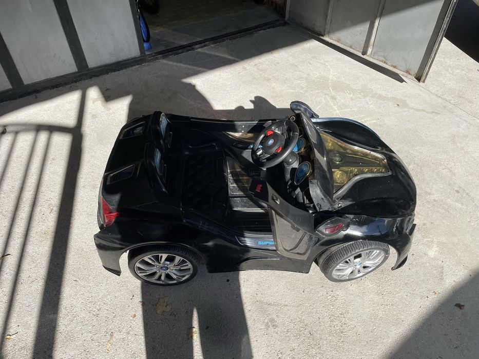 акумулаторна кола