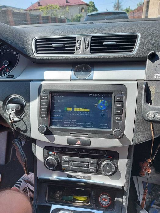 Navigatie Android Passat Golf 5  Waze YouTub