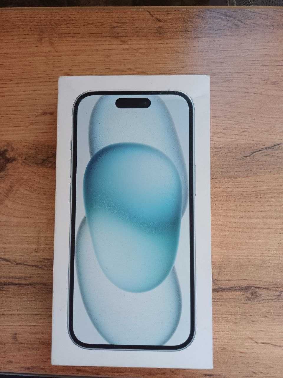 Apple iPhone 15 128Gb голубой / в идеале с коробкой