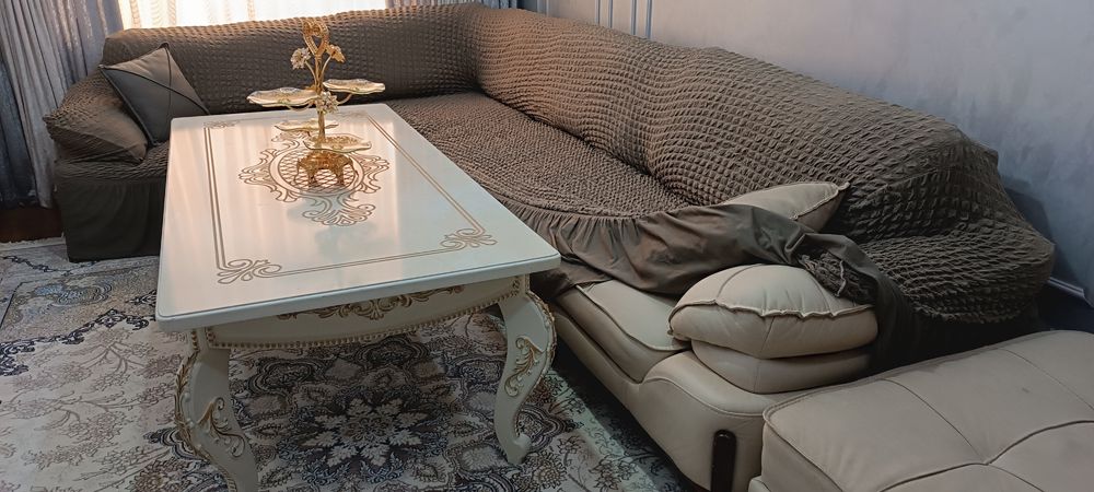 Уголок сотилади холати яхши