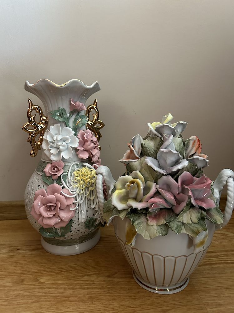 Vaza cu tematica florala