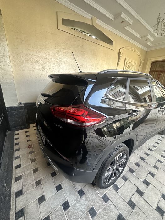 Продаю Chevrolet Tracker Premier, 2023 год выпуска.