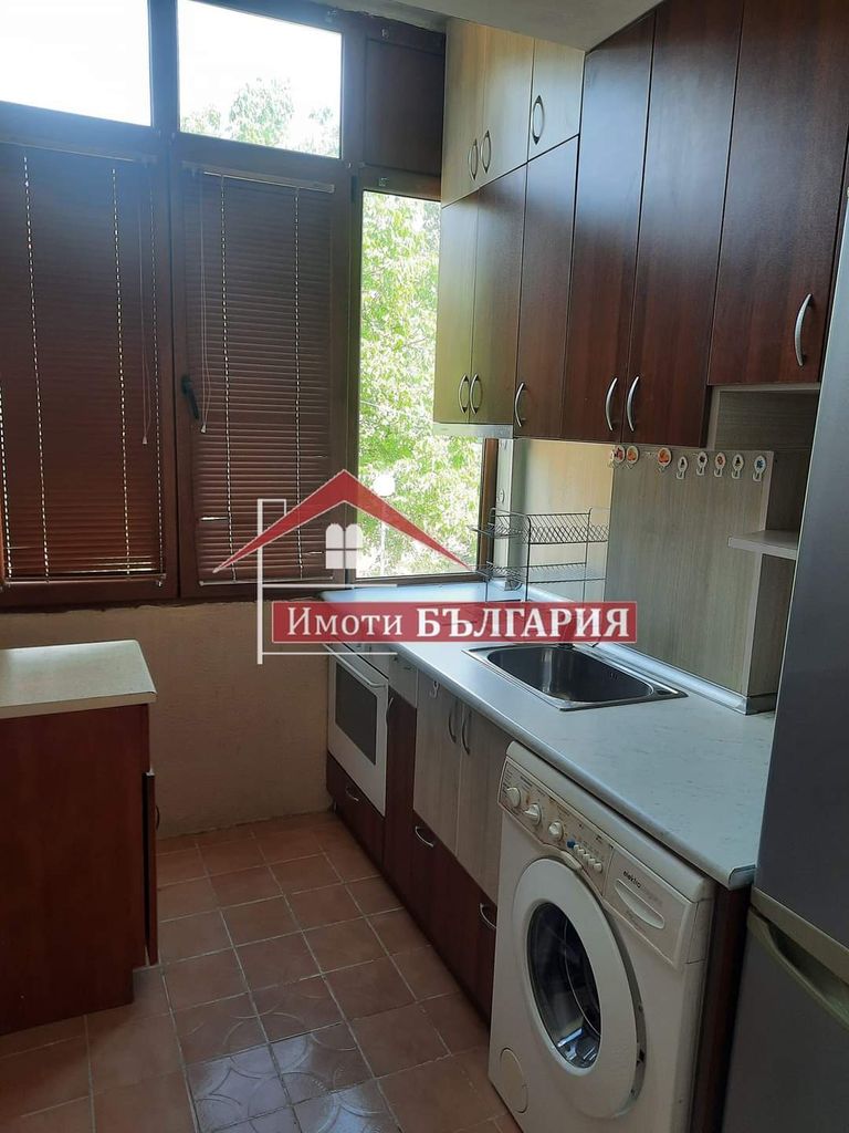 Продава се Четиристаен апартамент в Карлово - 65 кв.м за 1177 €/кв.м - Снимка #7