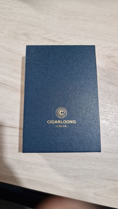 Кутия за пури с дигитален термометър и влагомер