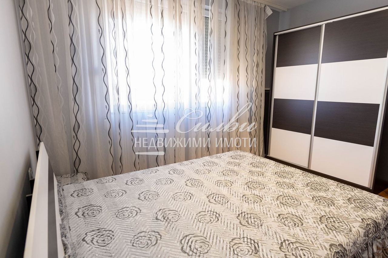 Продава се Четиристаен апартамент в Шумен, Болницата - 89 кв.м за 1542 €/кв.м - Снимка #6