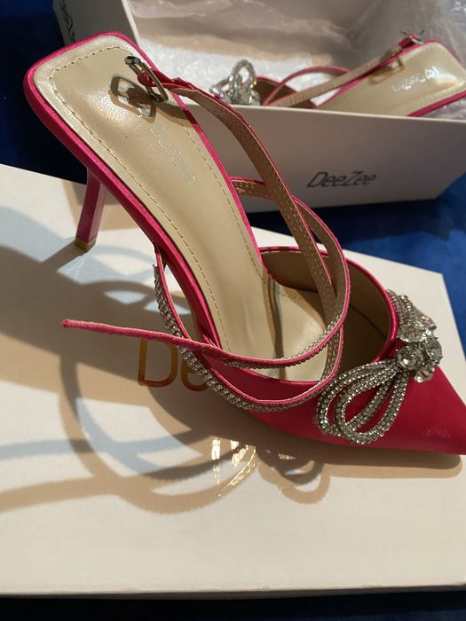 Pantofi cu toc DeeZee