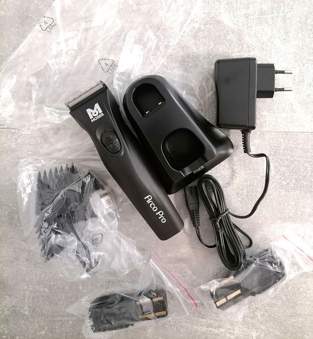 Vand mașină de tuns Moser Acro Pro