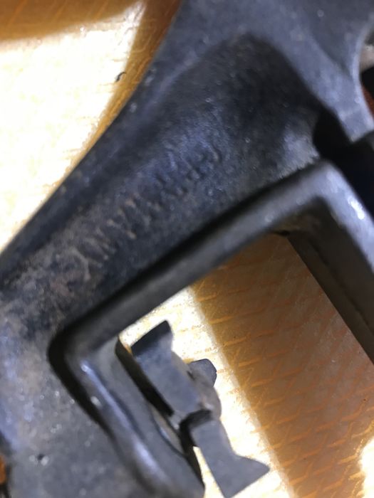 Menghine cu Prindere pe Masa Germania