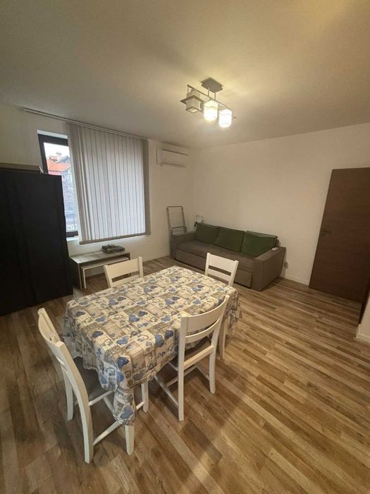 Дава под наем 2 - стаен, Център, 62 кв.м.