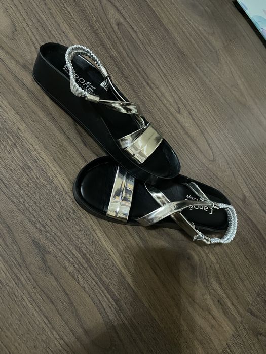 Кроссовки ,босоножки кожанные, сандали и кроссовки детские и взрослые