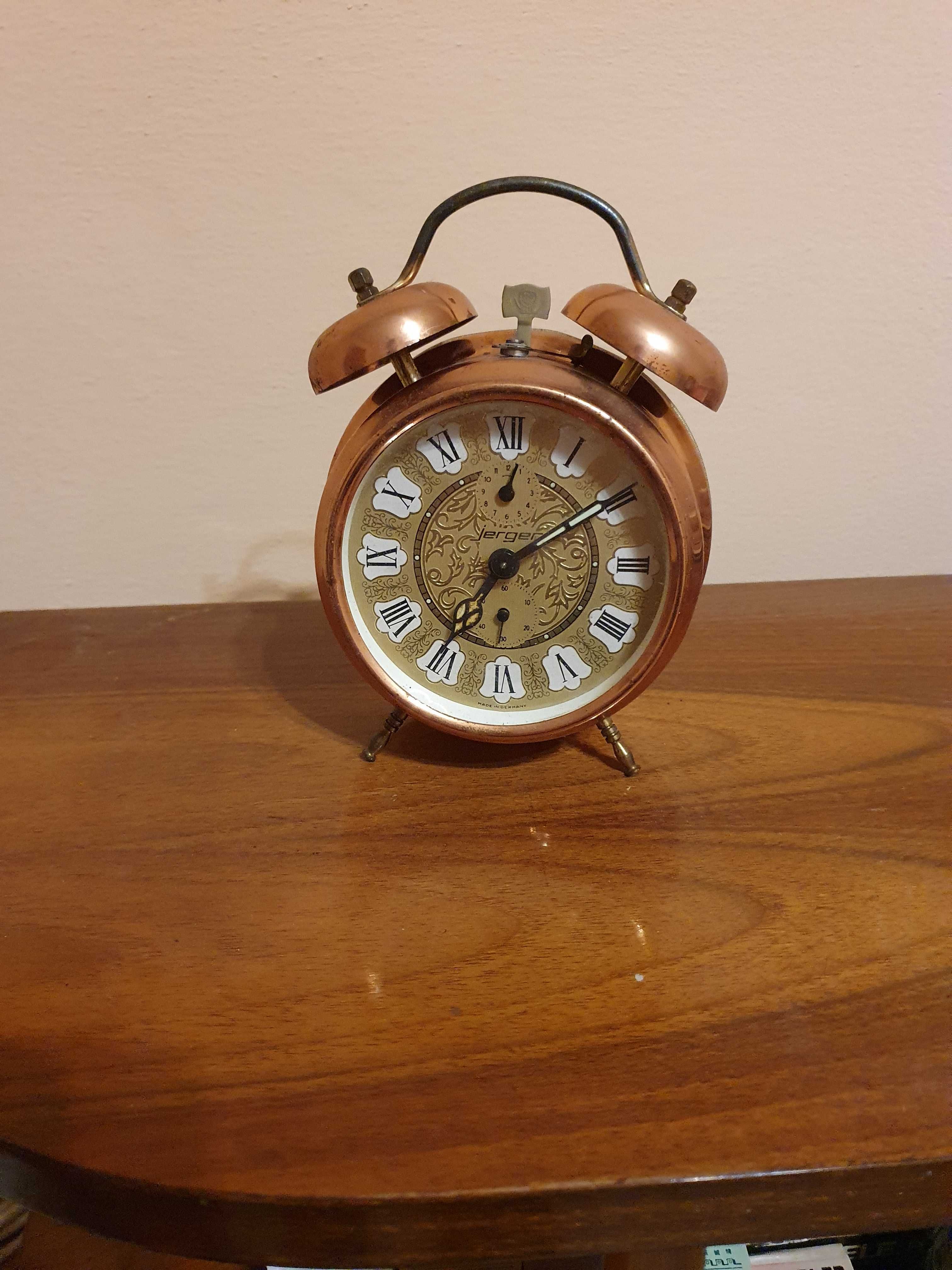 Vand ceas mecanic desteptator