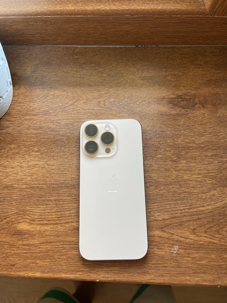 Iphone 16 pro 1 трбайт