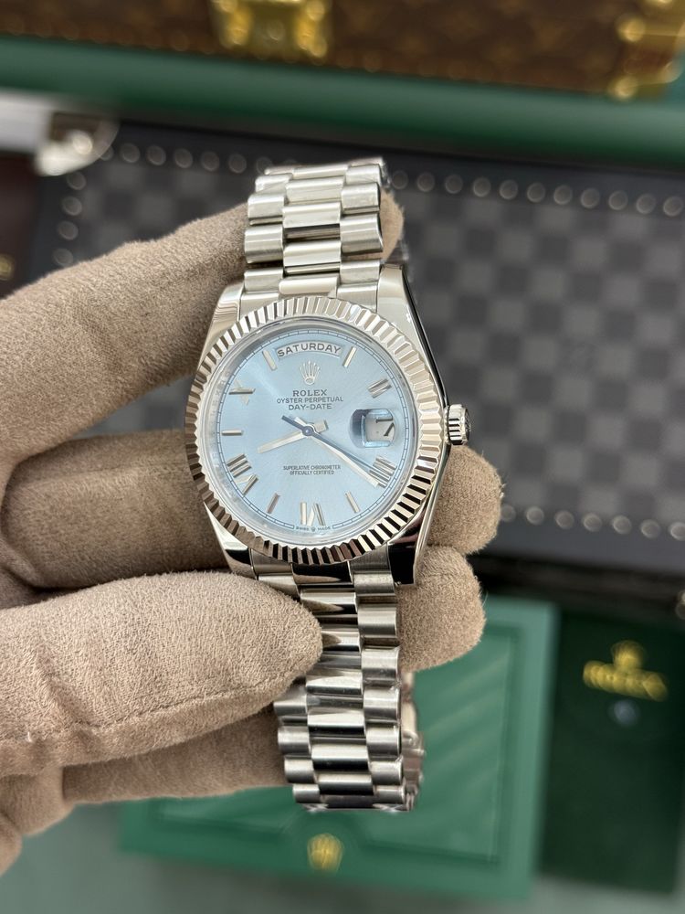 Rolex Day-Date 40 Roman Platinum Dial