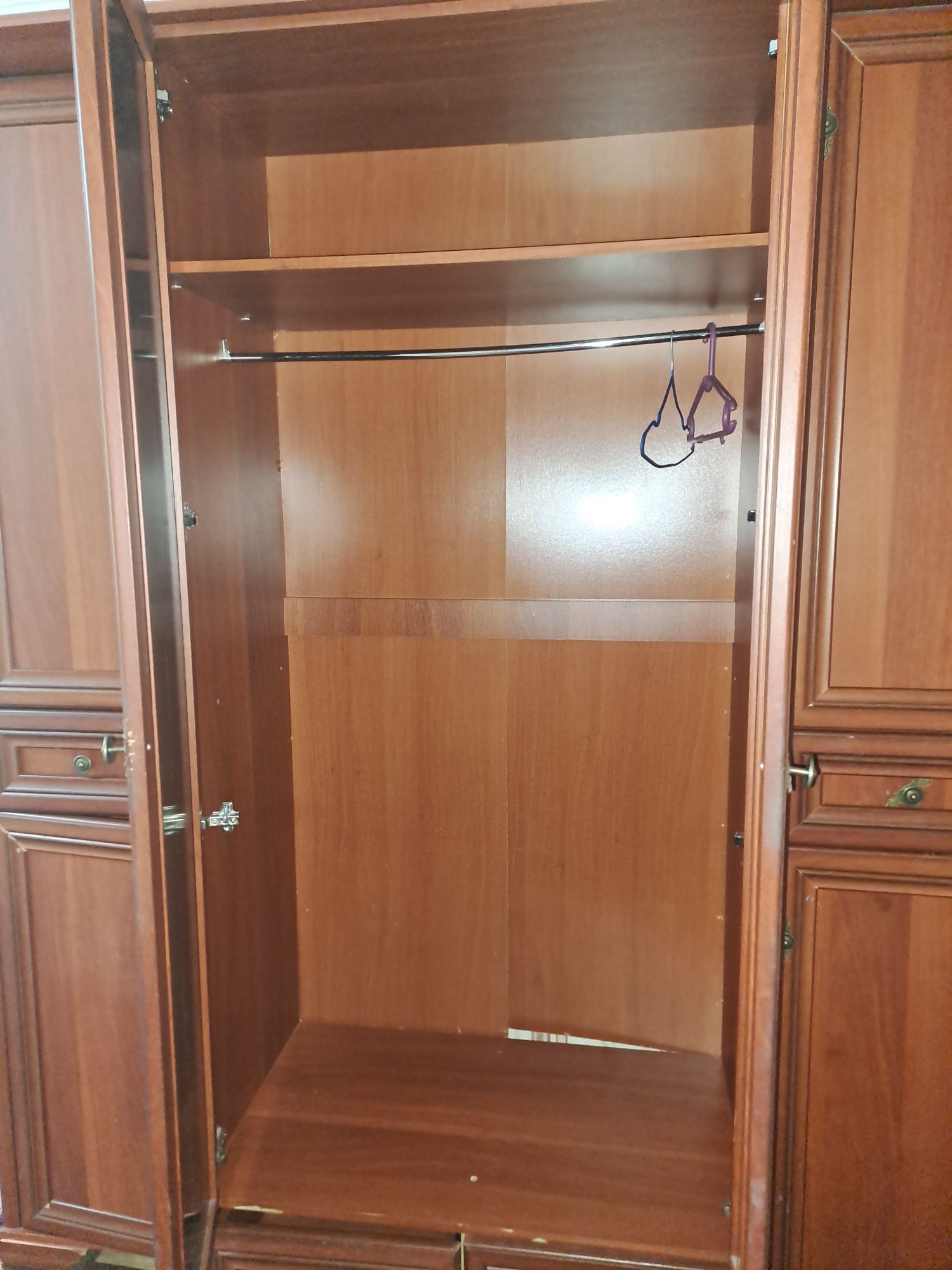 Продам шкафы разного размера 4 штука