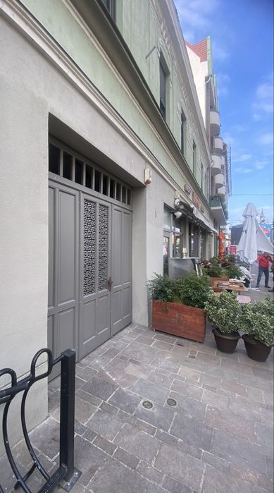 Apartament pe V. Alecsandri cu Pivniță de 35 mp !!