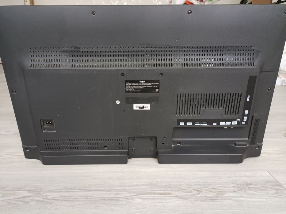 Продае́ться  телевизор LG. Диагональ 30