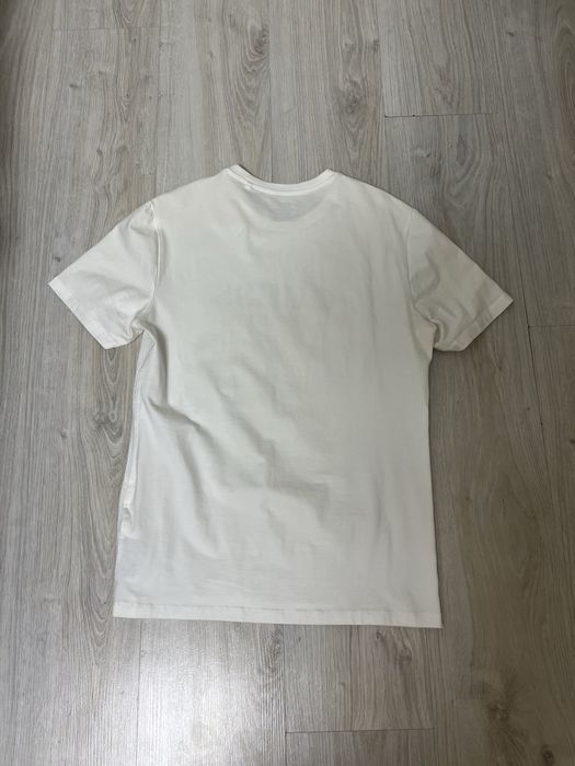 Vand tricou Guess S slim fit impecabil