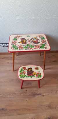 Детский или декоративный столик со стульчиком