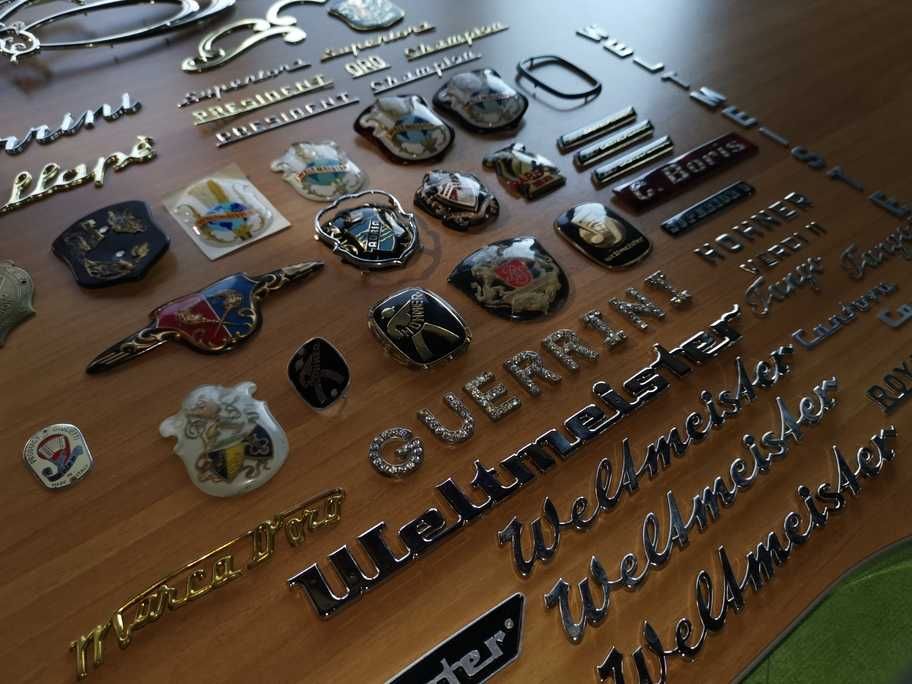Embleme/Sigle/Steme/Ornamente_-_Acordeoane/Armonici