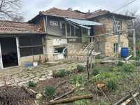Къща в Шумен, област-с.Добри-Войниково площ 75 цена 25000