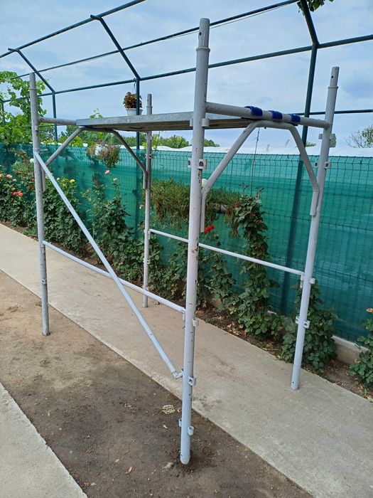 Inchiriez schela metalica