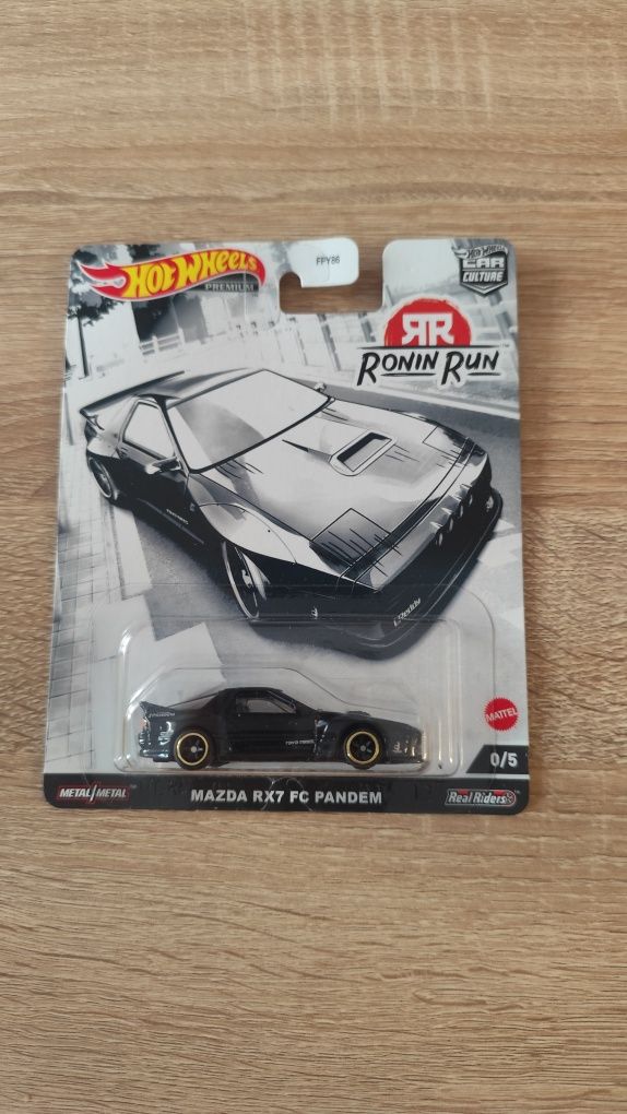 Hotwheels премиуми и мейн