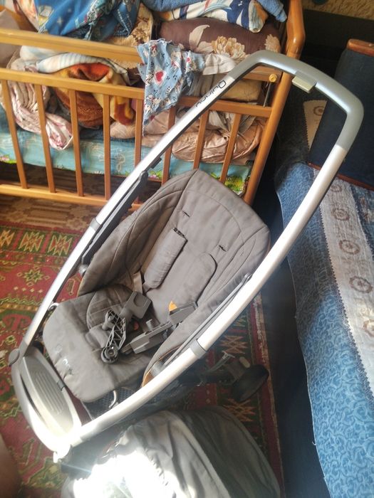 Продам детскую летнюю коляску фирма Quiny