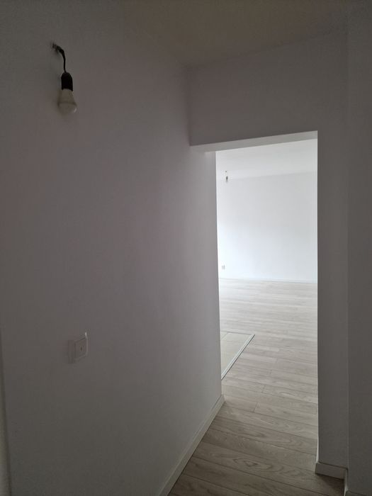 Vând apartament Baciu