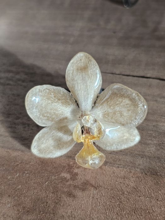 Регулируеми пръстенчета с естествен цвят на орхидея, лилиум и пауново