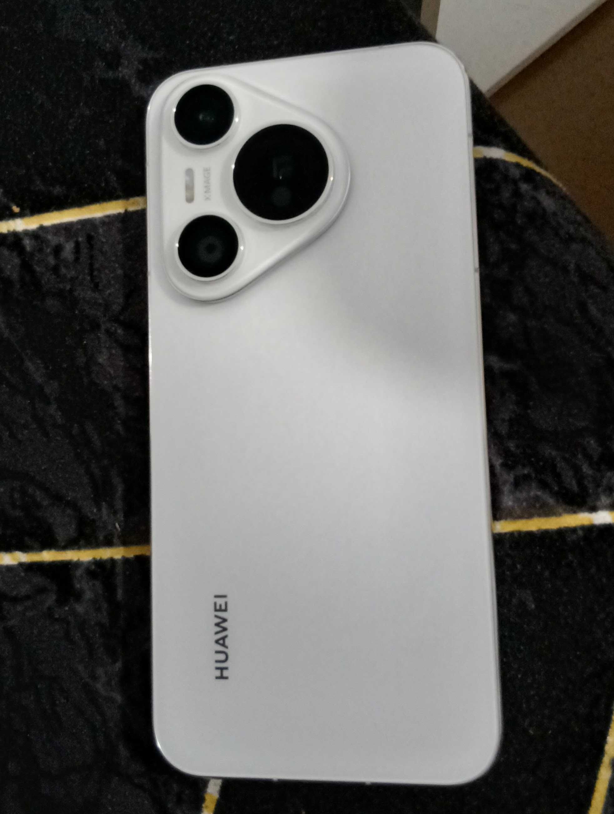 Huawei Pura 70 256gb Бял