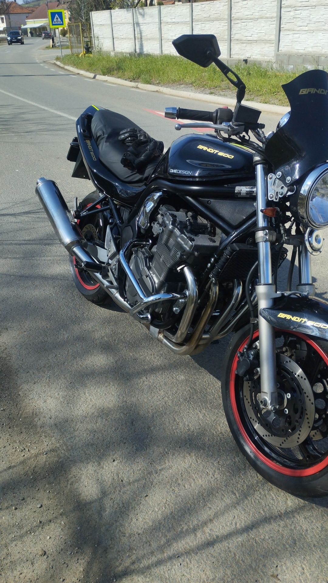 Vând Suzuki gsf 600