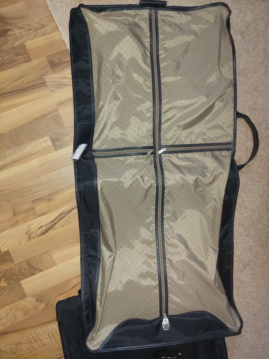 Geanta de transport haine,rochii,costume etc,port costum