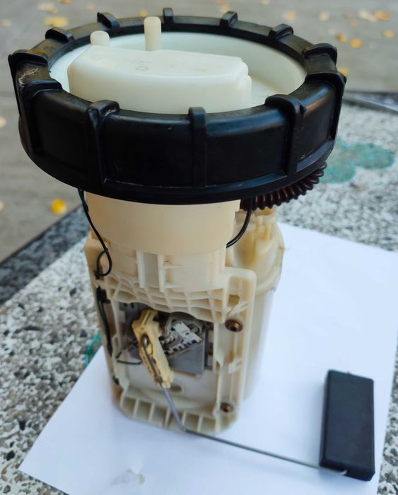 Бензинова помпа, с кошницата, за Голф, Поло, Сеат, Ауди и Шкода