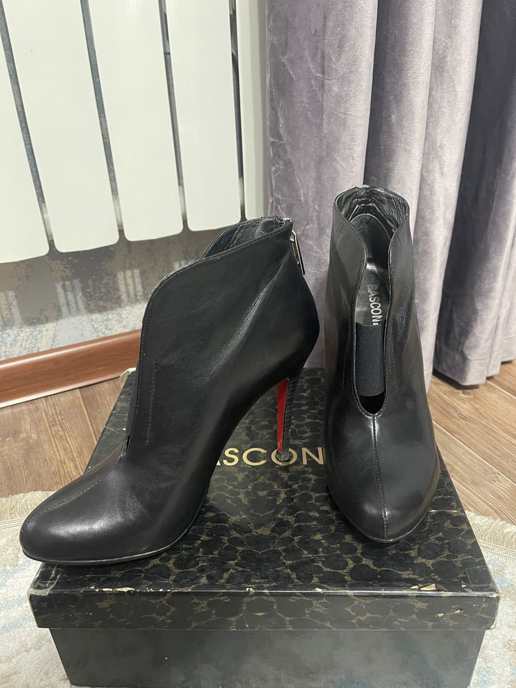 Сапоги basconi 40р