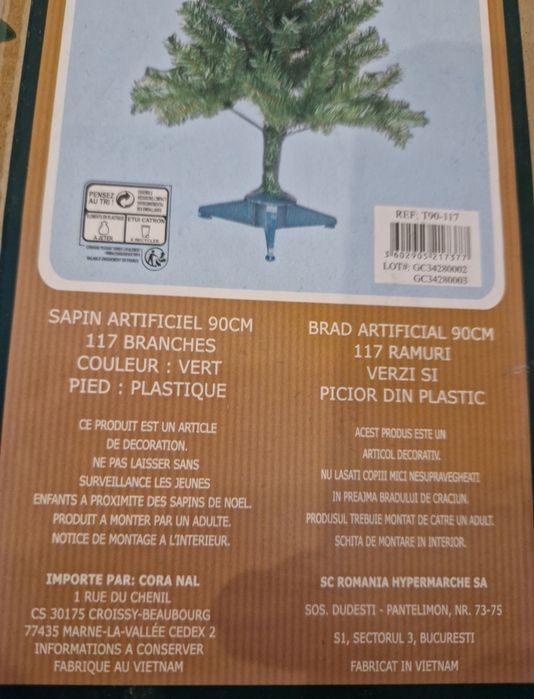 Brad artificial si picior din plastic suport 90 cm in cutie nou