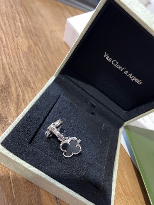 Van Cleef & Arpels - Cercei Silver Black