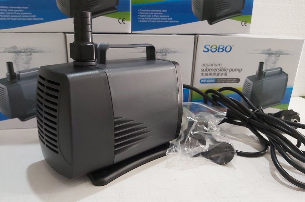 Фонтанна помпа за декоративно езеро