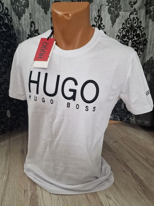 Vând tricou HUGO BOSS
