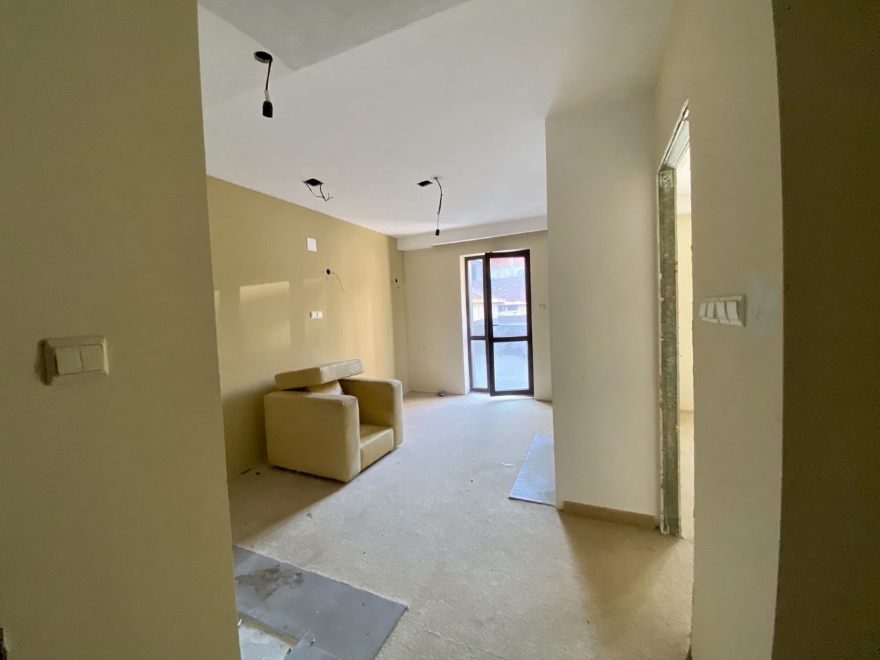 Продава се Двустаен апартамент в Банско - 70 кв.м за 815 €/кв.м - Снимка #1