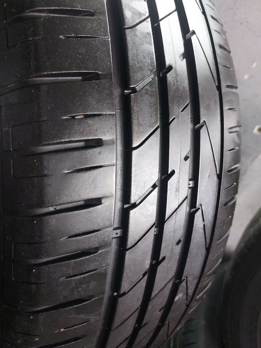 235/60/18 hankook ventus S1 Evo 2
