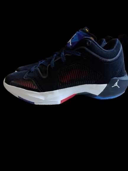 Чисто нови баскетболни обувки "Jordan XXXVII Low" размер eu 40.5
