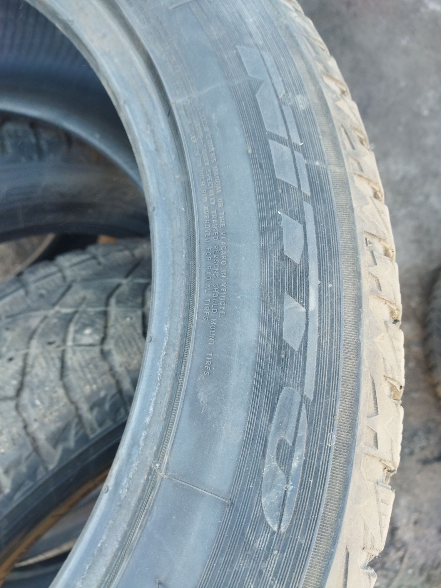 Шины зимние Nitto 235/55/19