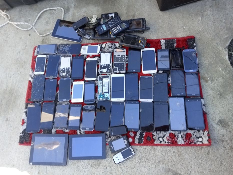 Vind telefoane reciclare