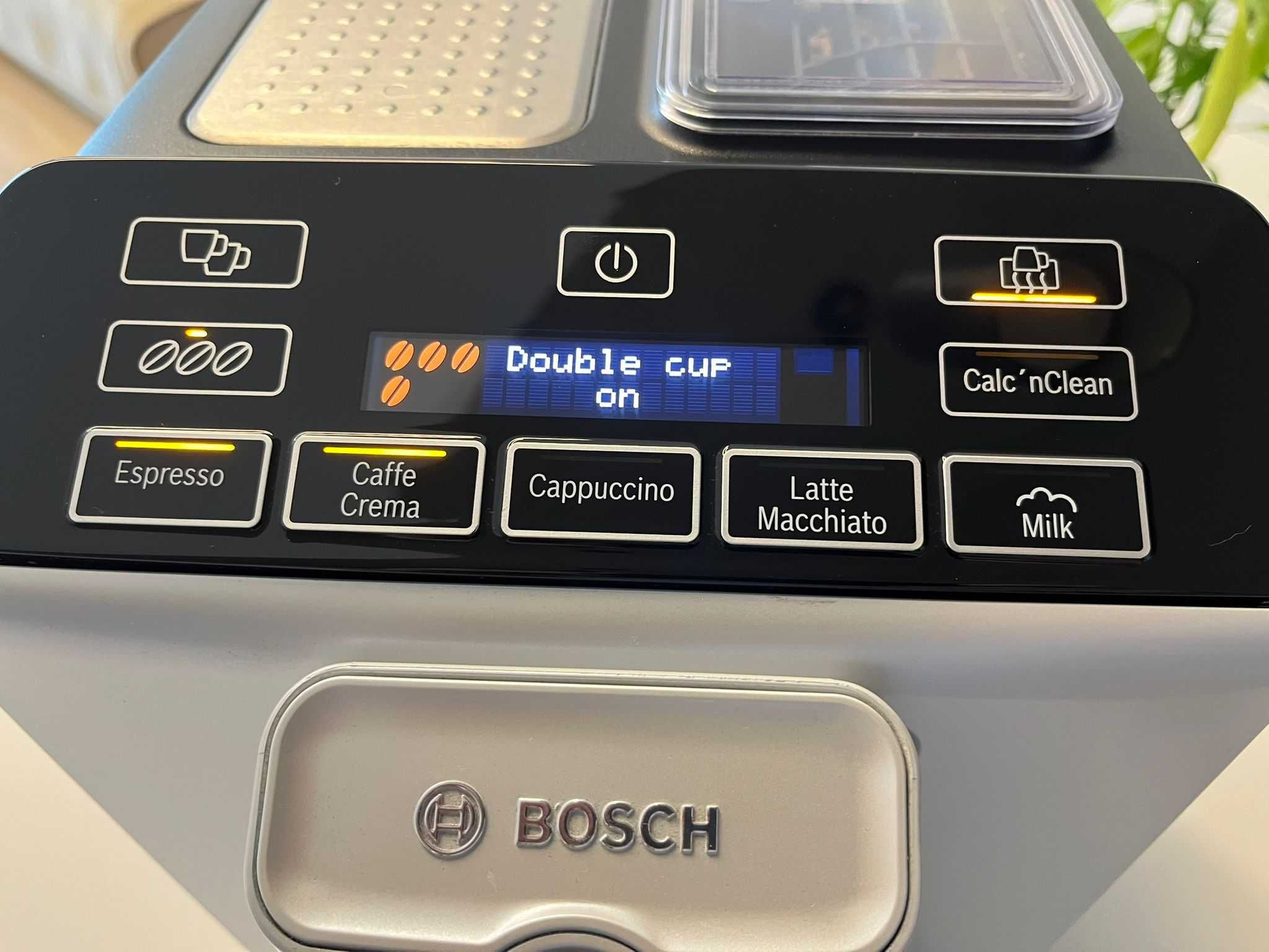 Espressor automat Bosch VeroCup 300 TIS30321RW