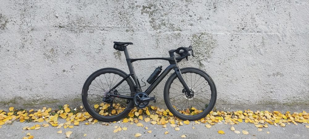 Шоссейный велосипед Twitter Cyclone с электронной трансмиссией