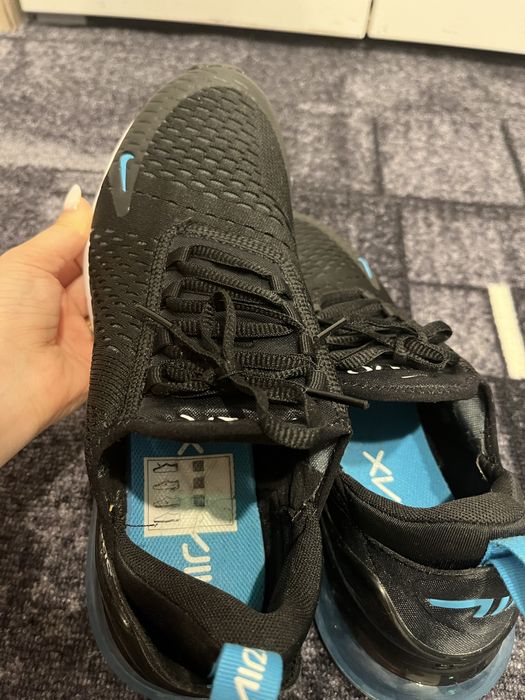 Adidasi Nike Air max 270