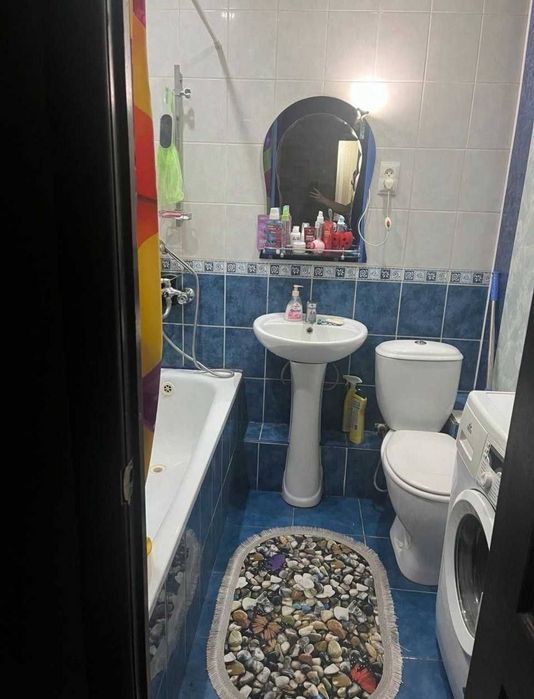 Продам чил 13 квартил оринти фарход бозор