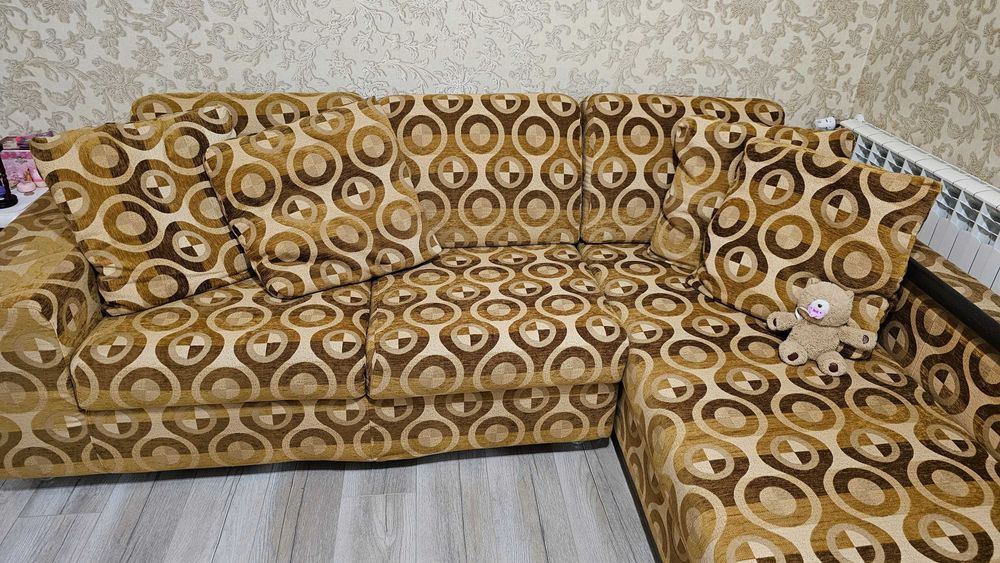 Ъглов диван 250см/210см