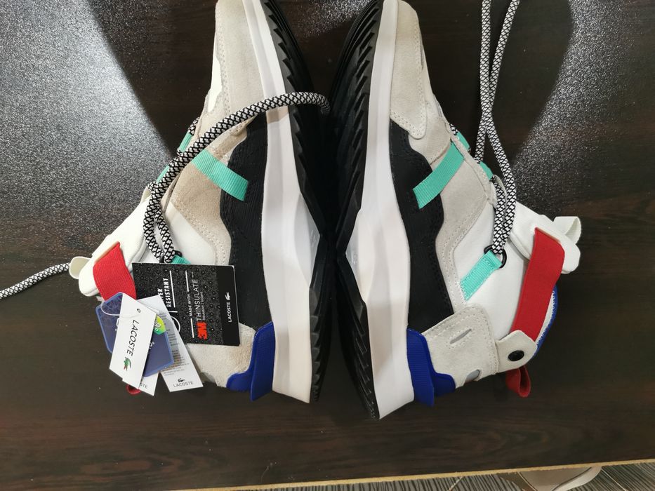 Нови обувки Lacoste