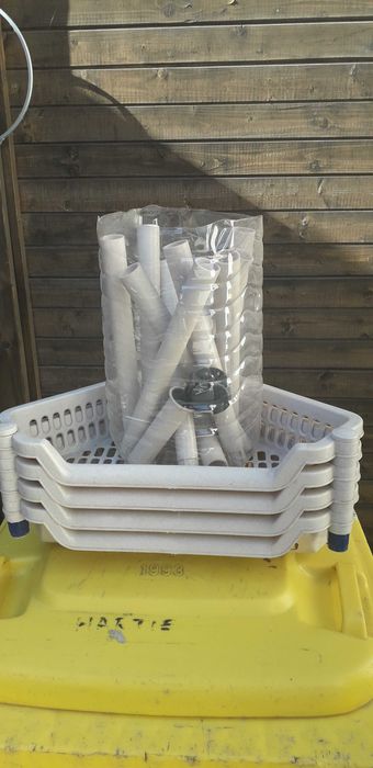 Etajera de colt pe role 30x30x100 cm